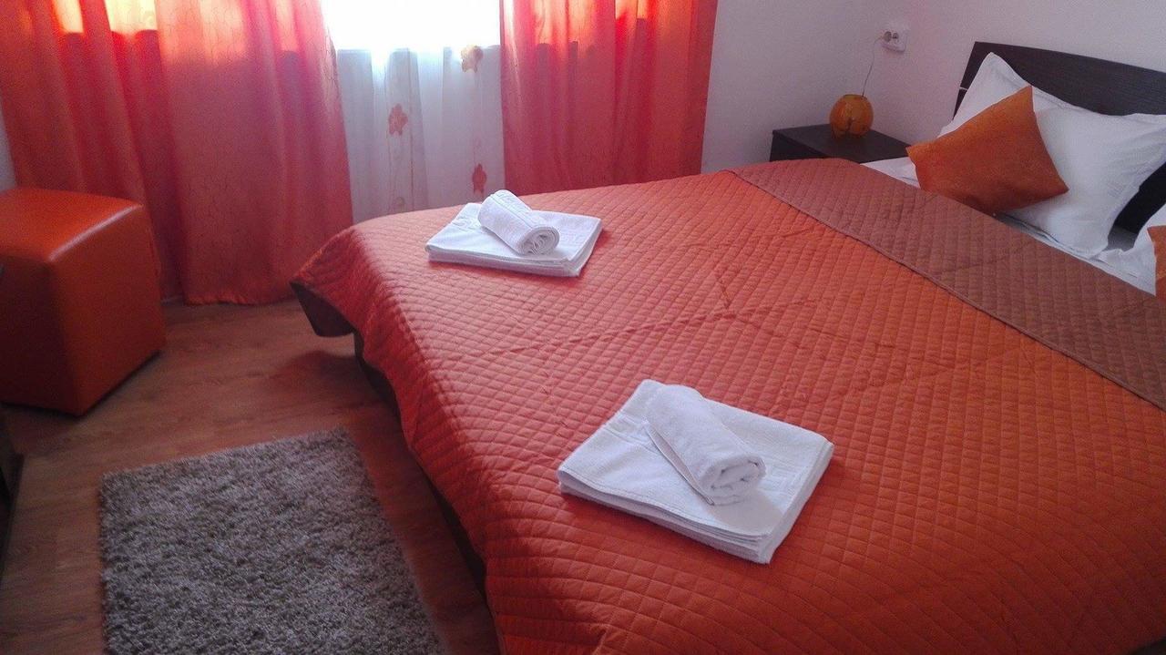 Casa Regala Ear Hotel Craiova Kültér fotó