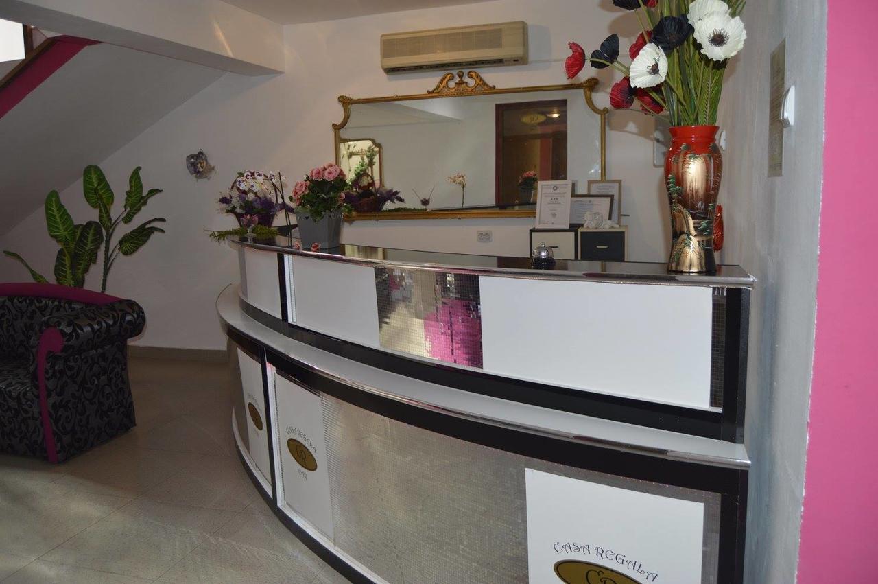 Casa Regala Ear Hotel Craiova Kültér fotó